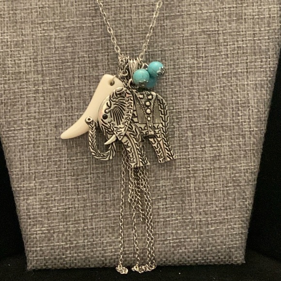 ♥️ SALE 3for$15! NWT Mudd Long Silver Tone Necklace with Elephant Pendant 34” - Picture 1 of 8
